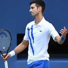 Djokovic recupera las ganas en la tierra batida de Marbella