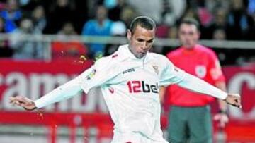 <b>TOCADO Y SANCIONADO. </b>Luis Fabiano es duda para el miércoles y baja para el duelo en Gijón.