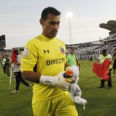 Justo Villar se suma a la lista de lesionados en Colo Colo