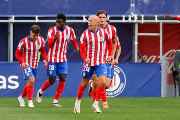 Mollejo celebra su gol de penalti.