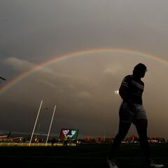 Triunfo de las Sea Eagles de rugby bajo un bello arcoíris