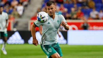 Diego Rubio se olvida de Colo Colo: fue presentado en su nuevo equipo