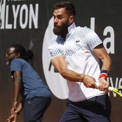 Paire se impone en Lyon Putintseva gana en Núremberg
