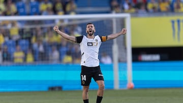 Gayà durante el partido de LaLiga EA Sports entre Las Palmas y Valencia.