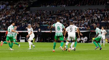 1x1 del Real Madrid ante el Betis: Valverde vuelve a ser el mejor en el primer gran da de Mbapp