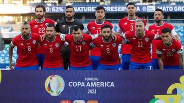 Los dos chilenos que aparecen en el '11' ideal de Copa América