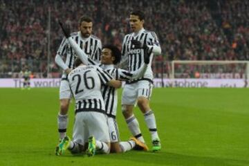 Juan Guillermo Cuadrado consigue su primer gol en la historia de la Champions League