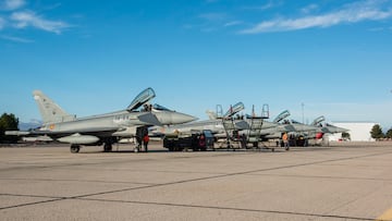 Aviones Eurofighter en la Base Aérea de Albacete, a 16 de febrero de 2026, en Albacete, Castilla-La Mancha (España). Las aeronaves vuelan con destino a Rumania para realizar una misión de policía aérea.
16 FEBRERO 2026
Víctor Fernández / Europa Press
16/02/2026