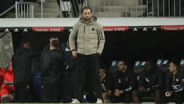 MADRID, SPAIN - FEBRUARY 15: Head coach of Elche, Pablo Machin looks on during the La Liga week 21 football match between Real Madrid and Elche at Santiago Bernabeu Stadium in Madrid, Spain on February 15, 2023. (Photo by Burak Akbulut/Anadolu Agency via Getty Images)