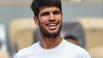 PARIS (France), 22/05/2025.- Carlos Alcaraz of Spain in action during a training session for the French Open tennis tournament at Roland Garros in Paris, France, 22 May 2025. The 2025 French Open will be held from 25 May to 8 June 2025. (Tenis, Abierto, Francia, España) EFE/EPA/CHRISTOPHE PETIT TESSON
