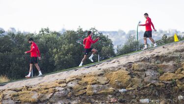 El Atl¨¦tico cierra su verano: vuelta el 7 de julio, Segovia y gira