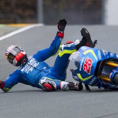 Festival Maverick y crisis Yamaha: Rossi 14º y Lorenzo 16º