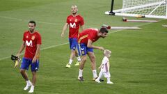 Plan de paz para Piqué en la final del Bernabéu ante Italia