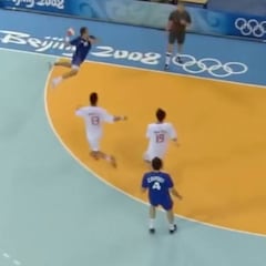 Por esto engancha el balonmano: los grandes goles de la historia