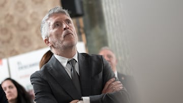 El ministro del Interior, Fernando Grande-Marlaska, inaugura la exposición 'El Descanso, 40 años del primer atentado yihadista masivo en España', en la sede de la Delegación del Gobierno.