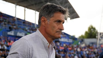 M&iacute;chel durante el partido de su vuelta al Coliseum frente al Sevilla.
 