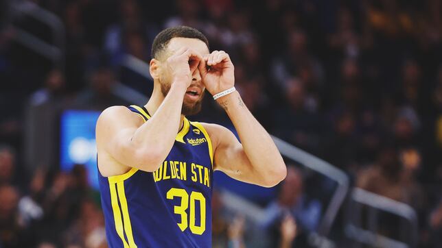 Survey before the 2024-25 season to officially kісk off on October 22! Steph Curry was ⱱoted the best NBA leader in other categories in the NBA GM survey 3 ¿A quiénes reclutaron los Warriors en el Draft de la NBA 2024? - AS USA