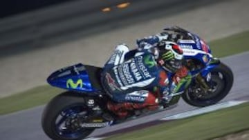 Lorenzo se siente menos cómodo sobre la Yamaha en este test de Qatar.