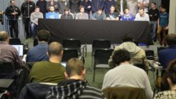 Los jugadores del Bilbao Basket, con Mumbrú a la cabeza, anunciaron ayer que se pondrán en huelga desde mañana.