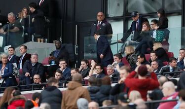 Angry West Ham fans vent fury at club directors