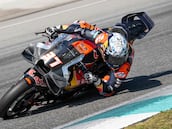 KTM cumple con Acosta