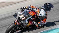 KTM cumple con Acosta