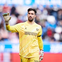 Pacheco es el portero para Rubi