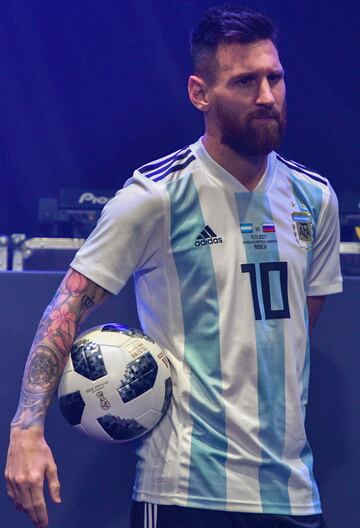 Messi fue la figura central de la presentación del Telstar 18.