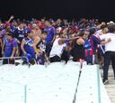 Hinchas de la U fueron desalojados por incidentes