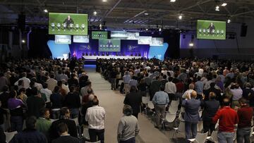 Cerca de 2.200 socios compromisarios están citados a una jornada en la que Florentino aprobará su pretensión de endeudar el club sin oposición alguna.