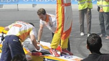 Más de 100.000 personas arropan en Oviedo a Fernando Alonso