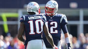 El quarterback de los Patriots se ha convertido en el nuevo guía del wide receiver, quien está suspendido para el inicio del 2019.
