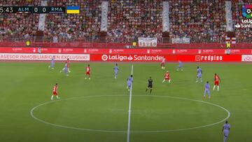 Lo que nunca puede hacer un central lo hizo Rüdiger: error que costó el 1-0