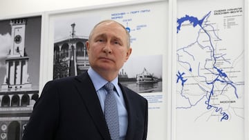 Russian President Vladimir Putin visits the North River Terminal, locally known as Rechnoy Vokzal, to launch a new electric passenger ship route in Moscow, Russia, June 20, 2023. Sputnik/Yegor Aleev/Pool via REUTERS ATTENTION EDITORS - THIS IMAGE WAS PROVIDED BY A THIRD PARTY.
