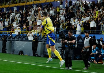 Celebracin de Cristiano Ronaldo tras poner en el marcador el 2-0 a favor del Al-Nassr frente al Esteghlal Tehran Football Club, un conjunto de la  capital de la Repblica Islmica de Irn.