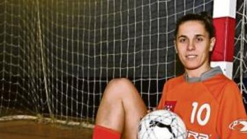 <b>PREMIADA. </b>Eva Manguan, la mejor jugadora del mundo.