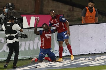 Independiente Medellín derrotó 3-1 a Once Caldas en el inicio de la fecha 10 de la Liga BetPlay. Julio Comesaña debutó como entrenador del cuadro antioqueño.