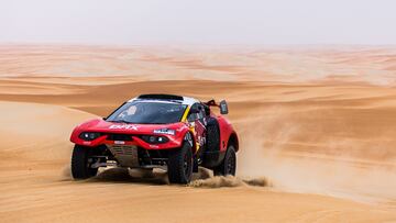 200 LOEB Sebastien (fra), LURQUIN Fabian (bel), Bahrain Raid Xtreme, Prodrive Hunter, FIA W2RC, action during the Stage 4 of the 2023 Abu Dhabi Desert Challenge, 2nd round of the 2023 W2RC season, on March 2, 2023 around Qasr Al Sarab in the Liwa Desert, Abu Dhabi