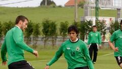 Todo está pendiente del centro del campo