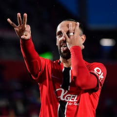 Julián-Muriqi, la noche y el día