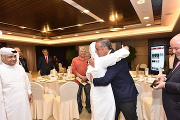 Hassan Alzawady y Manuel Mirat consejero delegado de PRISA.