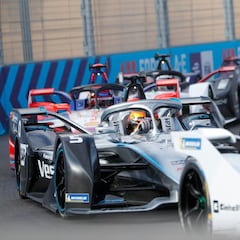 Calor y menos curvas reciben a los 'eléctricos' en Santiago