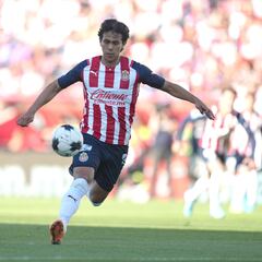 Macías regresó a los entrenamientos del primer equipo de Chivas