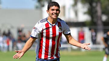 Chivas llama a Sebastián 'Chevy' Martínez, su nueva 'joya', al primer equipo