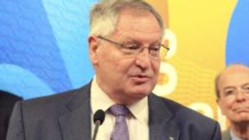 Yvan Mainini, presidente de la FIBA, durante un acto.