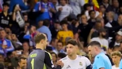 La escena de Michael Olise cuando Valverde y Neuer realizaban el sorteo: absolutamente surrealista