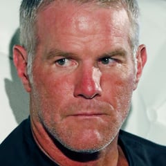 Brett Favre carga contra el show de medio tiempo de Bad Bunny en el Super Bowl