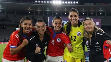 Unión Española sorprende y ficha a mundialista con Chile, con pasos en la U y en la UC