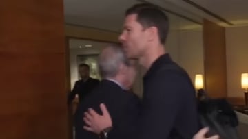 La imagen pública de Florentino y Xabi juntos que Real Madrid TV cortó ipso facto