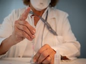 Vacuna contra el COVID: qué son las jeringuillas de volumen muerto bajo